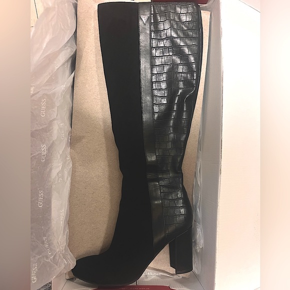 GUESS multi fabric boots. - Picture 4 of 6